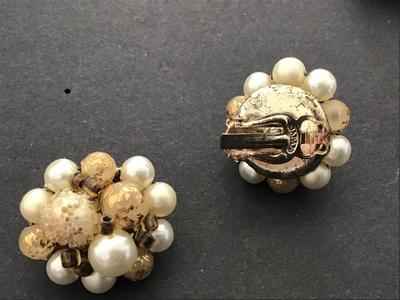 Vintage Clip on Earring