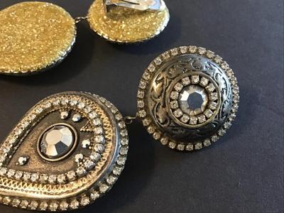 Gorgeous XX long Statement Earrings Clip on