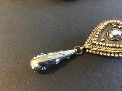 Gorgeous XX long Statement Earrings Clip on