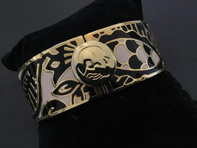Spartina 449 Hinged Cuff Signed. Nice