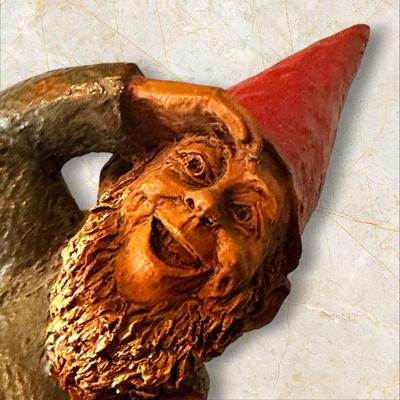 Sale Photo Thumbnail #825: Tom Clark Gnome Figurine - WIlbur - 1985
Approx. 6.5" Tall x 5" Wide
Excellent condition.