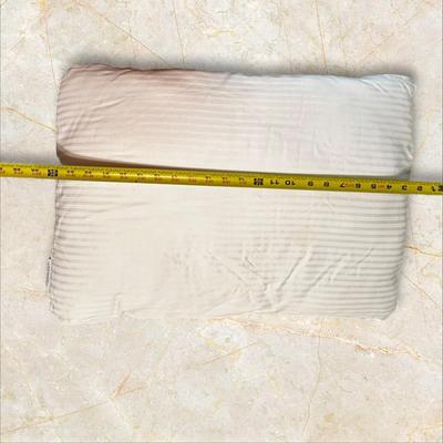 Sale Photo Thumbnail #265: Set of 3 Mixed Brand Bed Pillows, very good condition