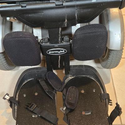 LOT 519B: Power Wheel Chair