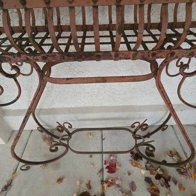 LOT 563O: Metal Plant Stand and Outdoor Wall Decor
