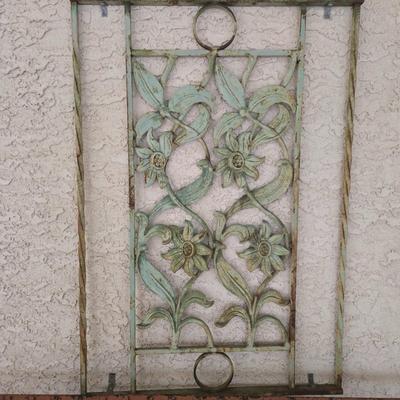 LOT 563O: Metal Plant Stand and Outdoor Wall Decor