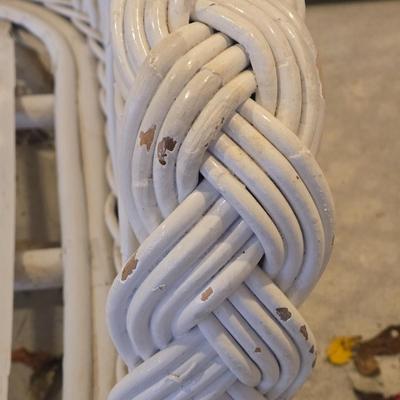 LOT 565O: Wicker Couch and Chair with Cushions