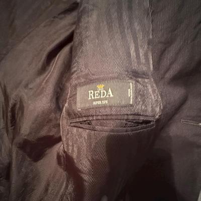 Sale Photo Thumbnail #428: Lot of 5 Mens Suit Jackets - brands and sizes shown in photos