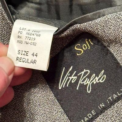 Sale Photo Thumbnail #412: Lot of 5 Mens Suit Jackets - brands and sizes shown in photos