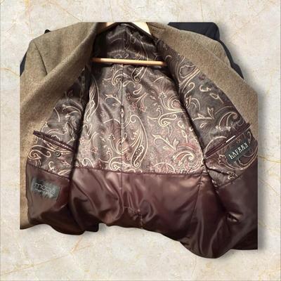 Sale Photo Thumbnail #408: Lot of 5 Mens Suit Jackets - brands and sizes shown in photos