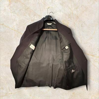 Sale Photo Thumbnail #421: Lot of 5 Mens Suit Jackets - brands and sizes shown in photos