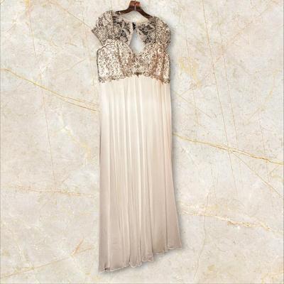 Sale Photo Thumbnail #396: Bridal Gown by Allure Bridals, Has Been Altered (was a 16)