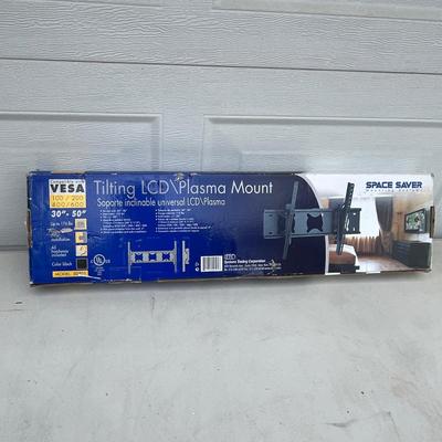 LOT 522G: New in Package Hardware - Lock Sets, TV Mount and More