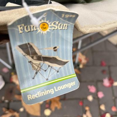 LOT 524G: Folding Chairs, Cooler, Beach Umbrella