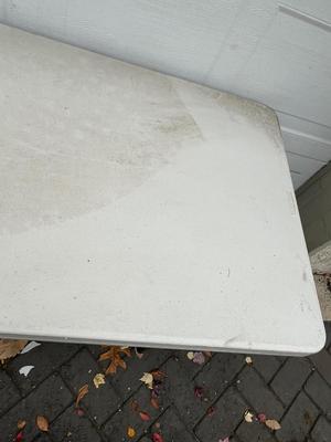 LOT 526G: Lifetime 6ft Folding Table