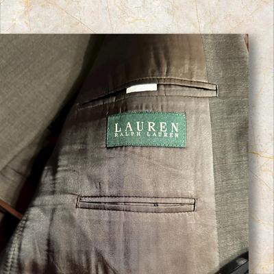 Sale Photo Thumbnail #1160: Lauren Ralph Lauren Two Piece Suit Size 44R
Excellent condition.