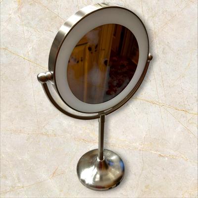 Sale Photo Thumbnail #473: LED Lighted Magnifying Vanity Mirror, no cord, not tested