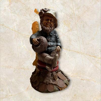 Sale Photo Thumbnail #799: Tom Clark Figurine "Duncan" 1989 7" Tall