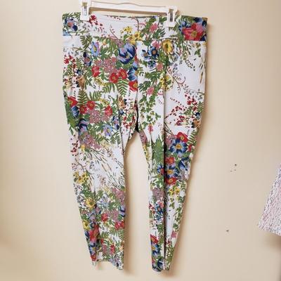 LOT 583MBC: Joseph Ribkoff Spring Collection