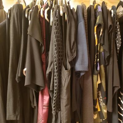 LOT 589MBC: Designer Closet Contents-So Many Brands