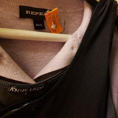 LOT 590MBC: Designer Closet Contents-Many Different Brands