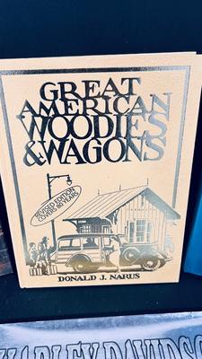 NEAT HARD BACK BOOKS ON DIFFERENT AUTOMOBILE