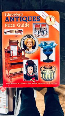 ANTIQUES AND COLLECTIBLES KNOWLEDGE