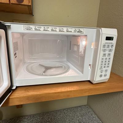 Sale Photo Thumbnail #555: GE White Microwave