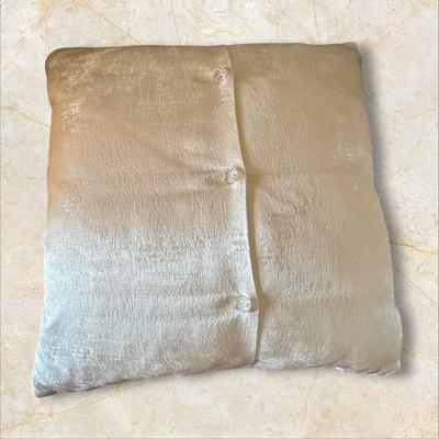 Sale Photo Thumbnail #591: King Bed Custom Made Bedding and Pillows