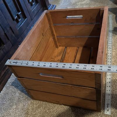 Sale Photo Thumbnail #714: Wood Crate