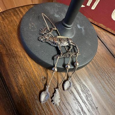 Sale Photo Thumbnail #757: Cabin Decor Lot- metal moose, beer/bar flipover sign, metal paper towel holder, and moose ornament