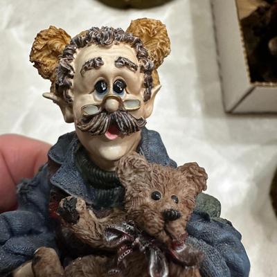 Sale Photo Thumbnail #780: Boyds Bears and Friends Figurine 5" Tall no chips