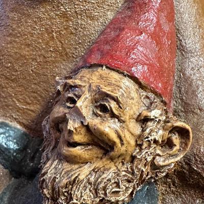 Sale Photo Thumbnail #792: Tom Clark and Bear Figurine (nose chipped) 8" Tall