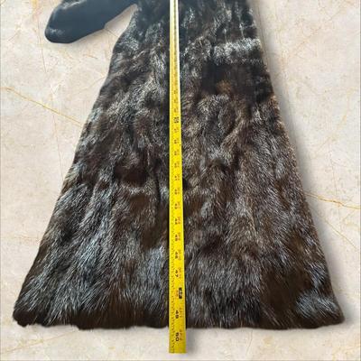 Sale Photo Thumbnail #49: Full Length Brown Mink Coat Size 14 Made in Korea
Elizabeth B Messick embroidered on interior lining.
49" long.