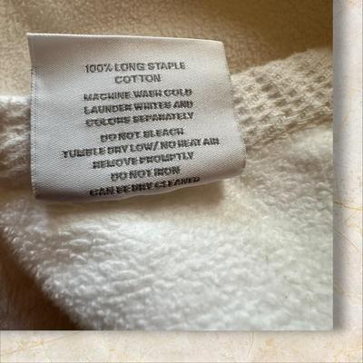 Sale Photo Thumbnail #905: Downtown Company Soft White Blanket King
100% Long Staple Cotton