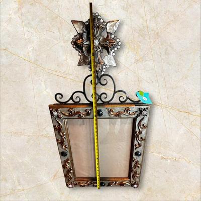 Sale Photo Thumbnail #875: Large Cross Frame 42" Tall x 21" Wide
Lovely for a Wedding Photo!