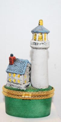 Marked Dilly -- "Dilly MFG. Inc -- Lighthouse & 2-Story House" Jewelry Hinged Trinket Box 4½" x 2½"