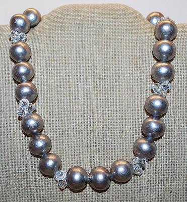 Silver Colored GLOBES NECKLACE with Clear Acrylic Accents & FLOWER LOCKET-STYLE CLASP 18" L