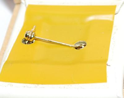 Beautiful "Canadian Jade" BROOCH (1¼" x ¾") with Oval Green Stone and Gold Colored Accent Bowtie on a Gold Tone...