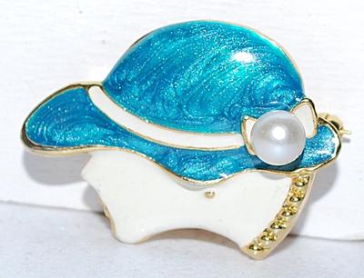 Enameled-Styled BLUE & WHITE HAT BROOCH (1¾" x 1") with Faux White PEARL and Gold Necklace Accents on a Gold Tone Setting