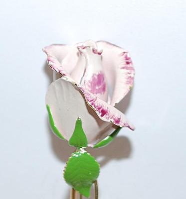 Purple & Lite Pink ROSE BROOCH (3¼" x 1") with Long Stem and Green Leaves on a Gold Tone Setting
