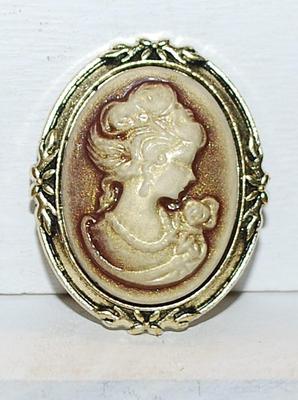 Oval Beige CAMEO-Style BROOCH (1½" x 1¼") on a Cream Base and Gold Tone Setting
