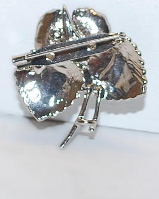 PURPLE FLOWER BROOCH (1½" x 1½") with Single Center Stone & 2 Jeweled Leaves on a Silver Tone Setting