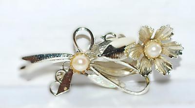 Double Faux Pearls BROOCH (1¾" x ¾") with Looped Stems & Petals on a Silver Tone Setting