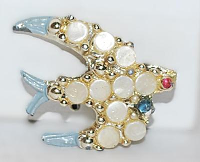 Red Eyed Faux "FLAT PEARLS" BIRD BROOCH (1½" x 1") with Blue Accents on a Gold Tone Setting