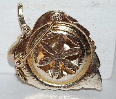 Open/Close LOCKET-STYLE HEART BROOCH (2¼" x 1½") -- Marked "AVON" -- with White Teardrop Faux Pearl on a Gold Tone...