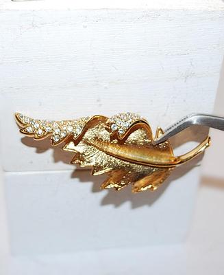 Bejeweled "Curled Gold Leaf" BROOCH (3" x 1¼") with Clear Round Accent Stones on a Gold Tone Setting