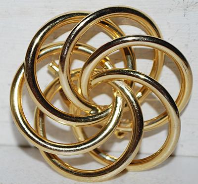 Six Concentric CIRCLES BROOCH (1¾" Diam.) on a Gold Tone Setting