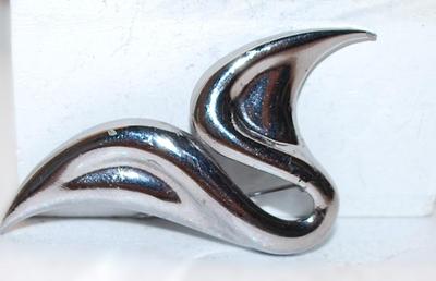 Silver Colored "Whale's Tail" BROOCH (3" x 1½") on a Silver Tone Setting