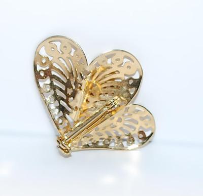 Filagree Style Gold Colored DOUBLE HEARTS BROOCH (1¾" x 1¼") on a Gold Tone Setting