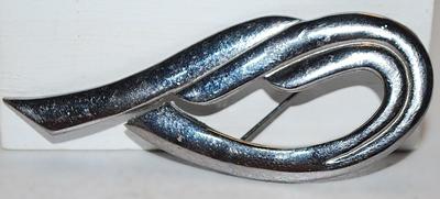 Three Point Silver Colored SWIRL BROOCH (3' x 1¼") on a Silver Tone Setting
